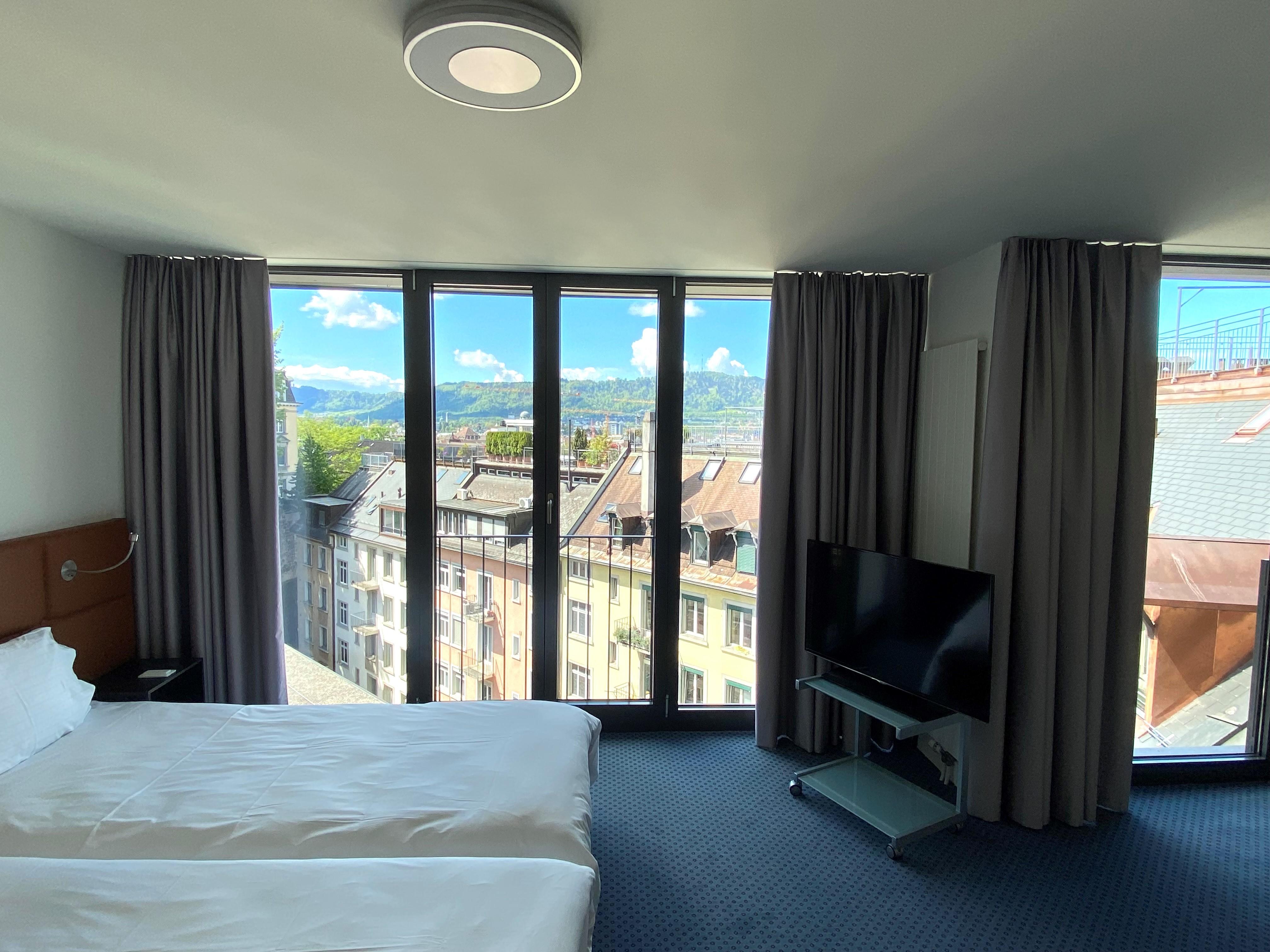 Royal Hotel Zurigo Esterno foto